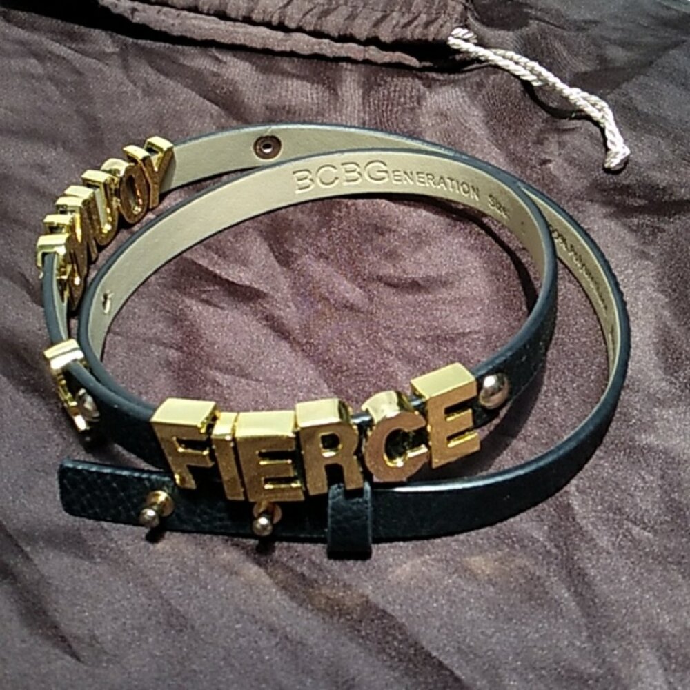 NWOT | BCBGeneration | XS-S  Waist band Belt -Young & Fierce